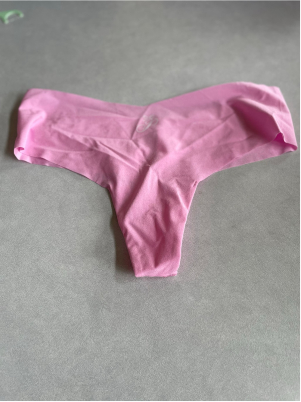 Women's Victoria's Secret PINK Thong Panty Size M Pink